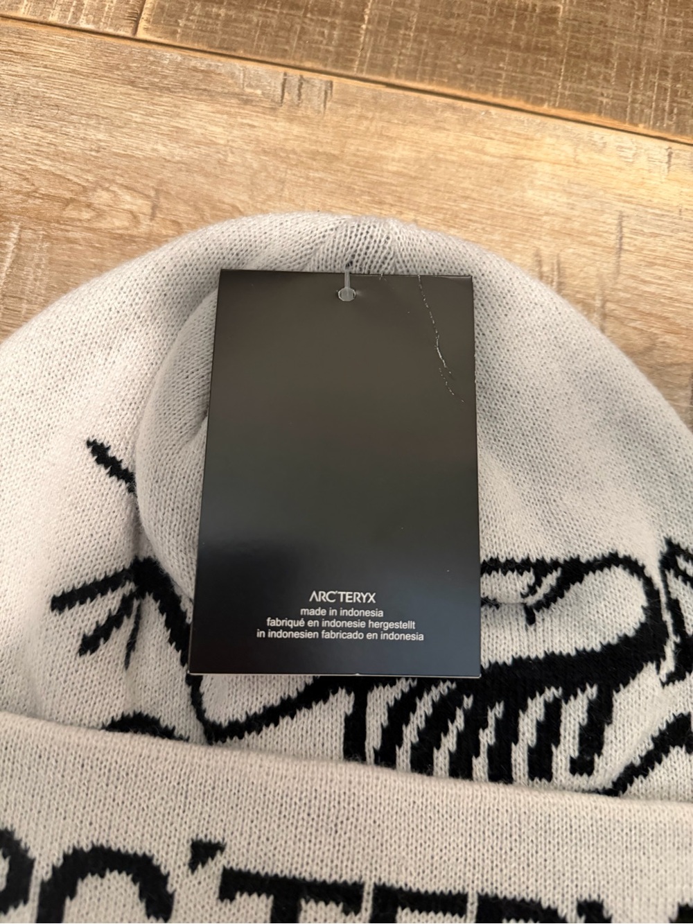 Arc'teryx White and Black Beanie - Picture 3 of 4